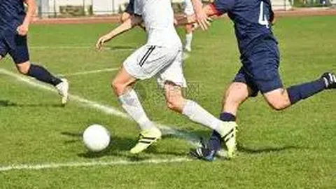 “老卢回归表现亮眼，伦纳德称赞；哈登对詹金斯下课态度质疑，他能否勇敢迎战？”