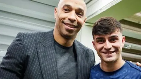 郑怡静先发制人9-4领先，德国华裔球员惊天大逆转